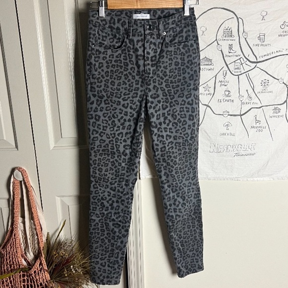 Good American Grey Leopard Print HighWaist Jeans 27 - Picture 2 of 7